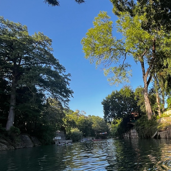 Meet your Posher, Kaylee - Picture 1 of 1